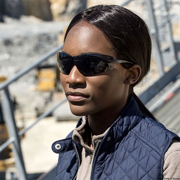 /fileuploads/produtos/epis/oculos-e-viseiras/oculos/OCUCOBESPFUM_3.jpg