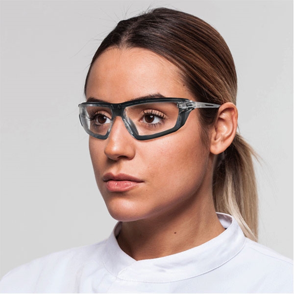 /fileuploads/produtos/epis/oculos-e-viseiras/oculos/OCUMED914234_3.jpg