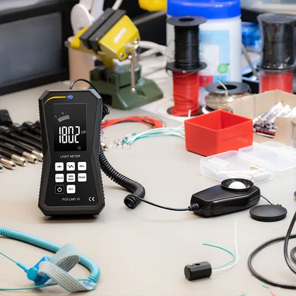 /fileuploads/produtos/ferramentas-e-eq-manutencao-ind/equip-industriais/instrumentos-de-medicao/PCELUXLMD10_7.jpg