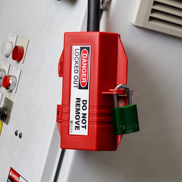 /fileuploads/produtos/sistemas-de-seguranca/lockout-tagout/bloqueios-eletricos/BRA065675_2.jpg