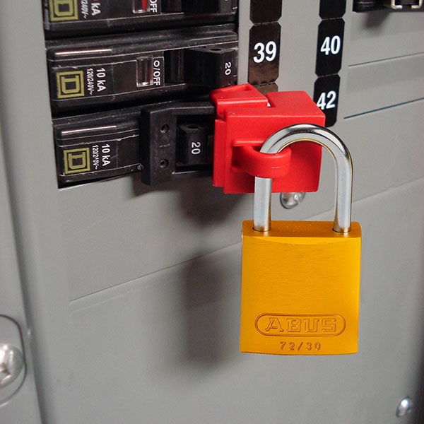 /fileuploads/produtos/sistemas-de-seguranca/lockout-tagout/cadeados/BRA814066_2.jpg